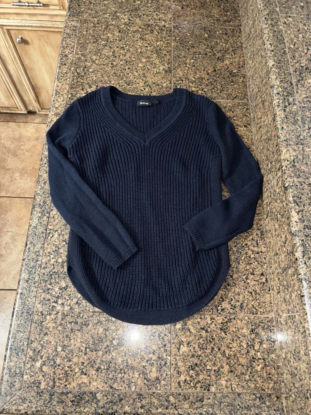 RD Style Navy Blue Ribbed V-Neck Knit Sweater